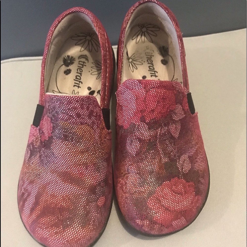 Therafit nursing shoes